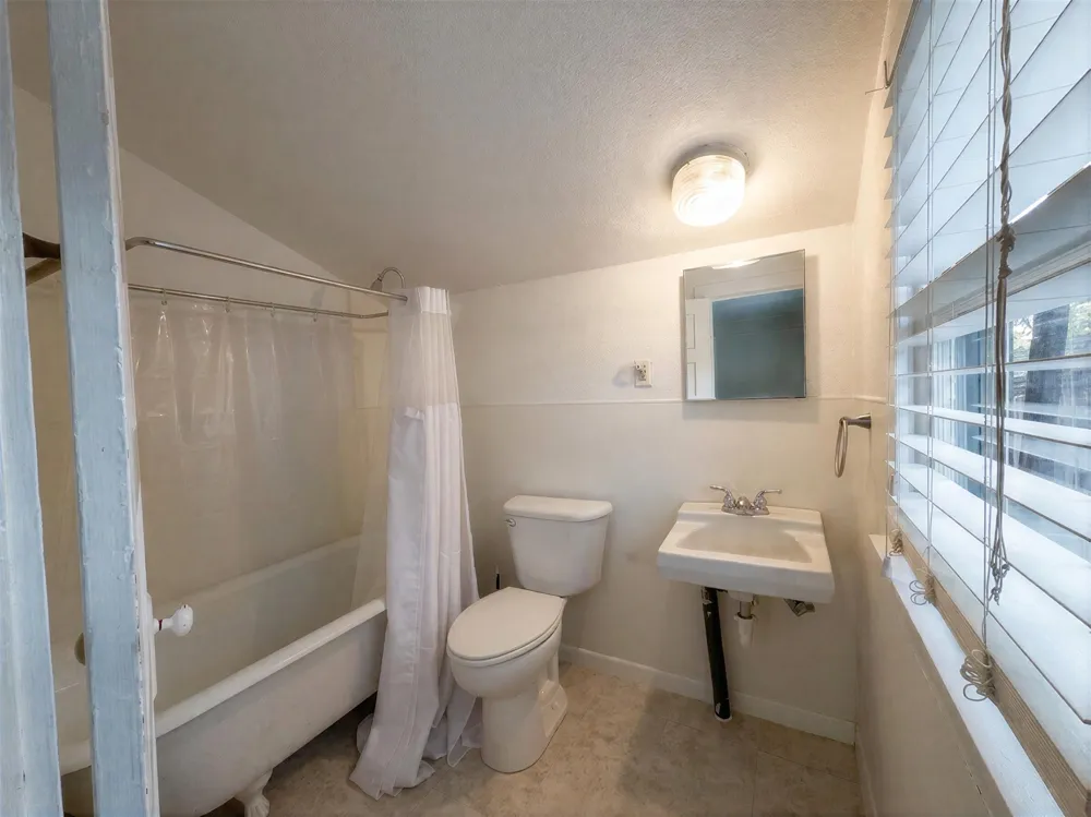 7613 Marys Creek Drive Fort Worth, TX 76116