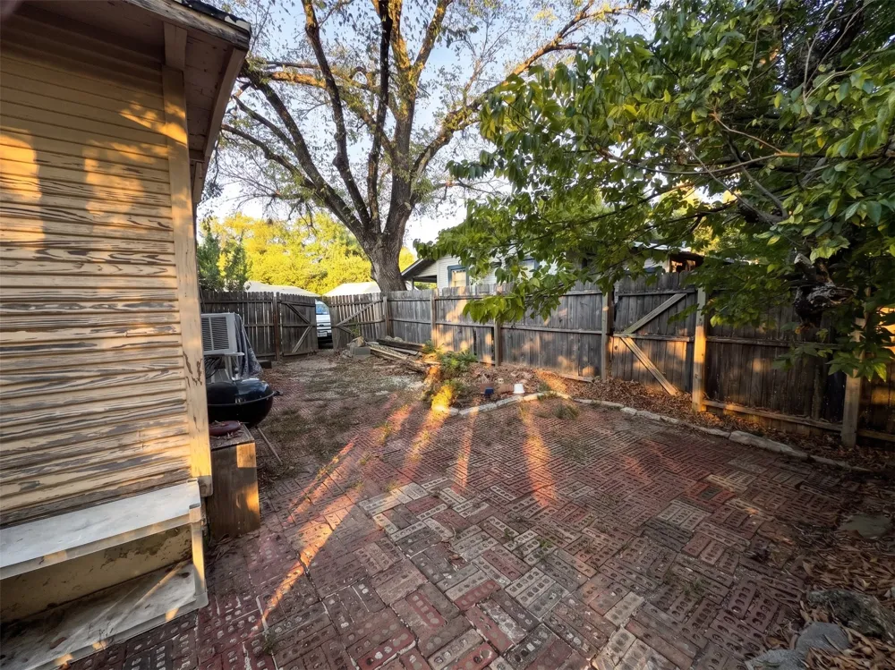 7613 Marys Creek Drive Fort Worth, TX 76116