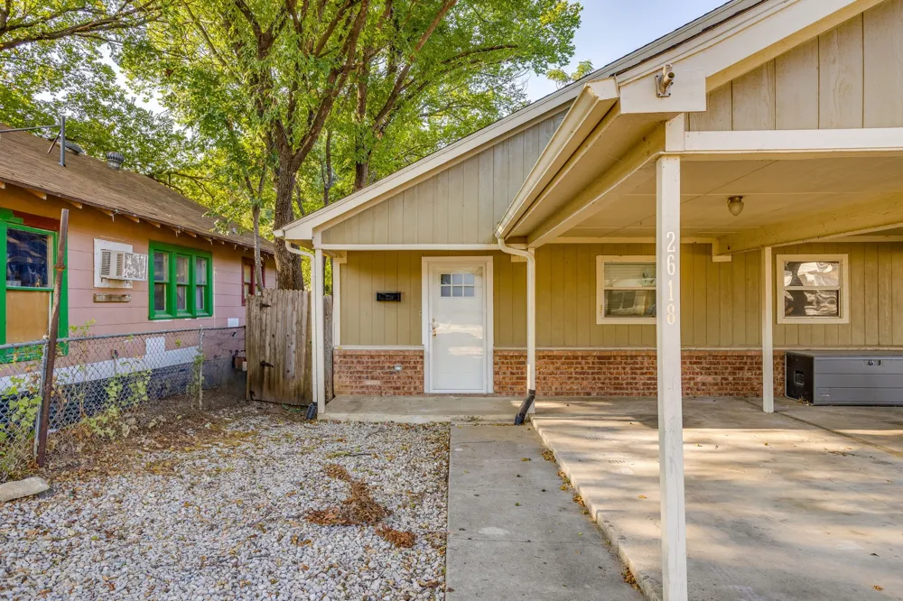 2616 Bomar Avenue #2618 Fort Worth, TX 76103