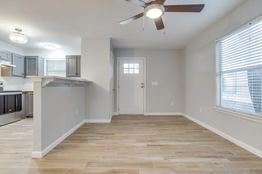 2616 Bomar Avenue #2618 Fort Worth, TX 76103
