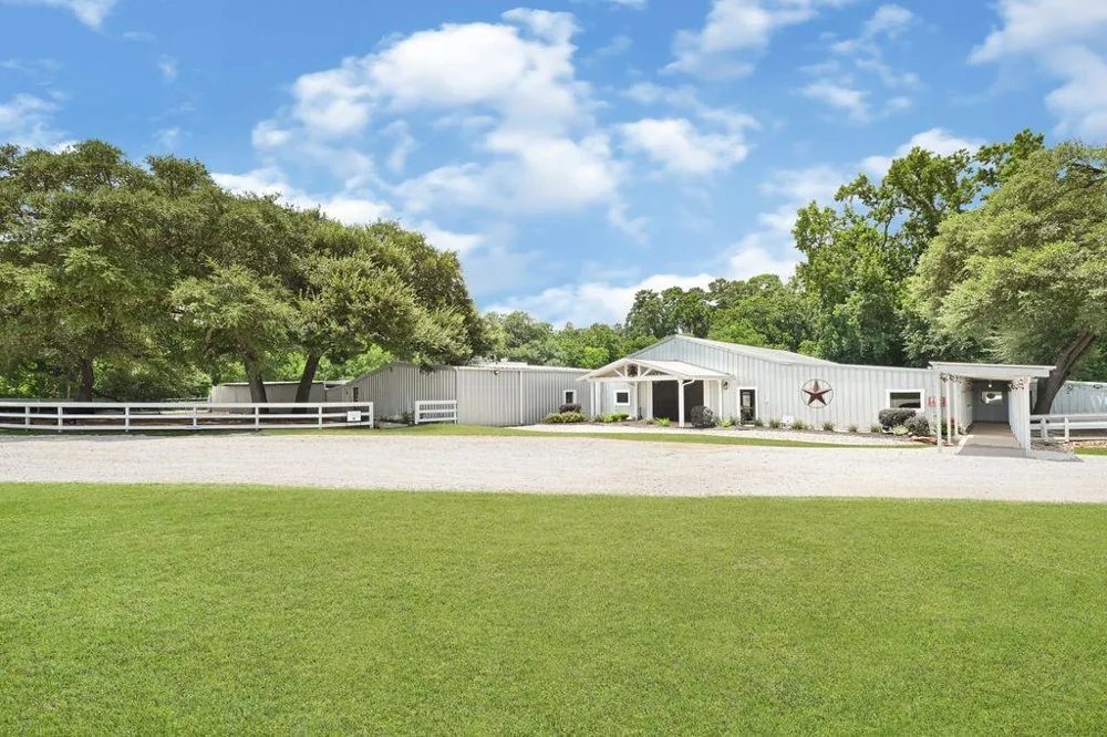 1951 S Pine Lake Road Montgomery, TX 77316