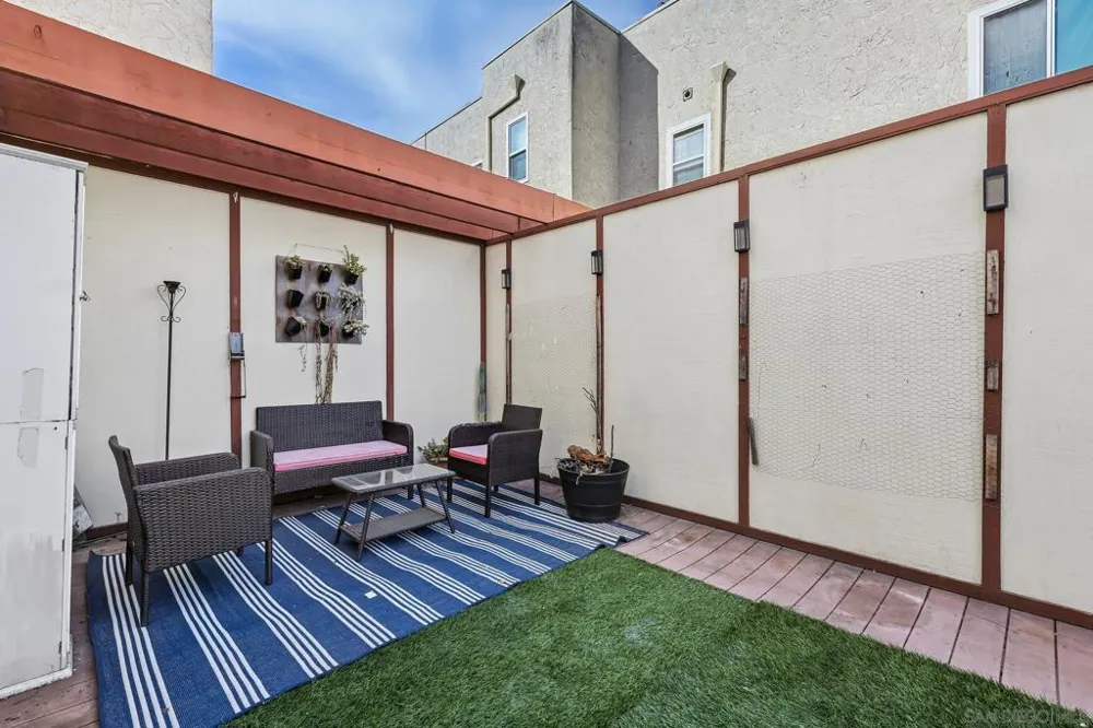 8365 broadway Lemon Grove, CA 91945