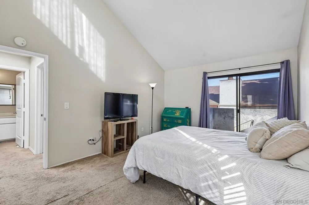 8365 broadway Lemon Grove, CA 91945