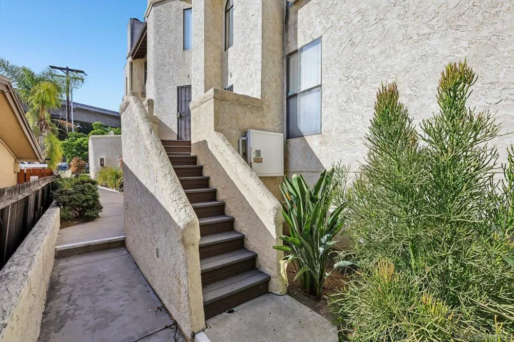 8365 broadway Lemon Grove, CA 91945