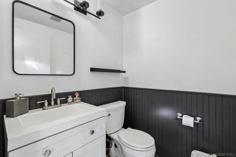 8365 broadway Lemon Grove, CA 91945