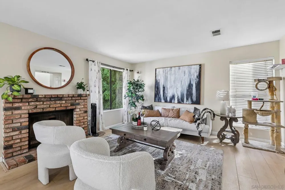 8365 broadway Lemon Grove, CA 91945