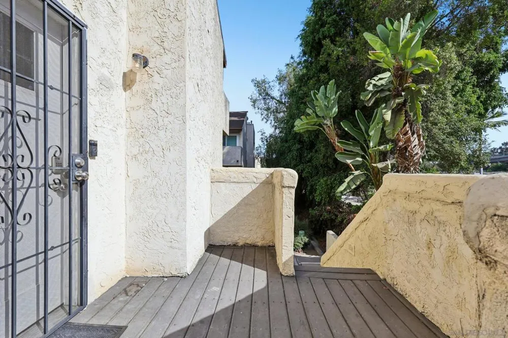 8365 broadway Lemon Grove, CA 91945