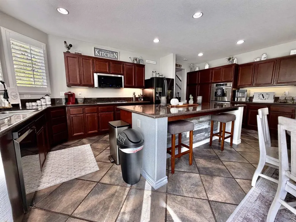 38112 Encanto Rd Murrieta, CA 92563