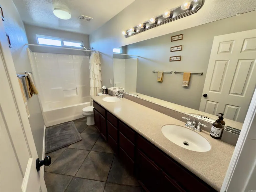 38112 Encanto Rd Murrieta, CA 92563