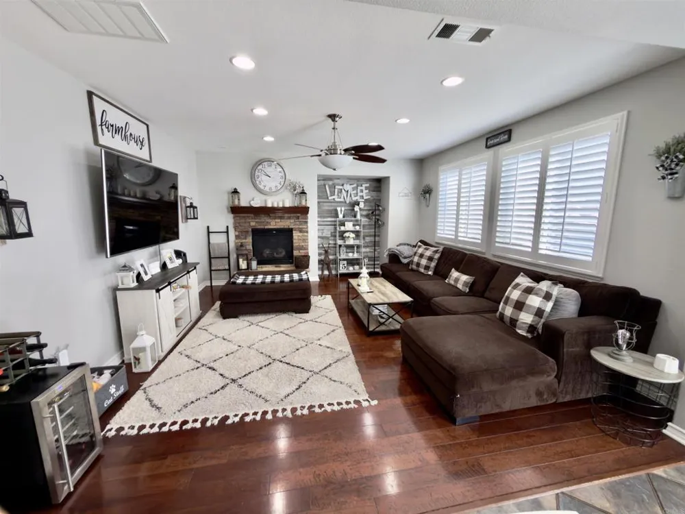 38112 Encanto Rd Murrieta, CA 92563