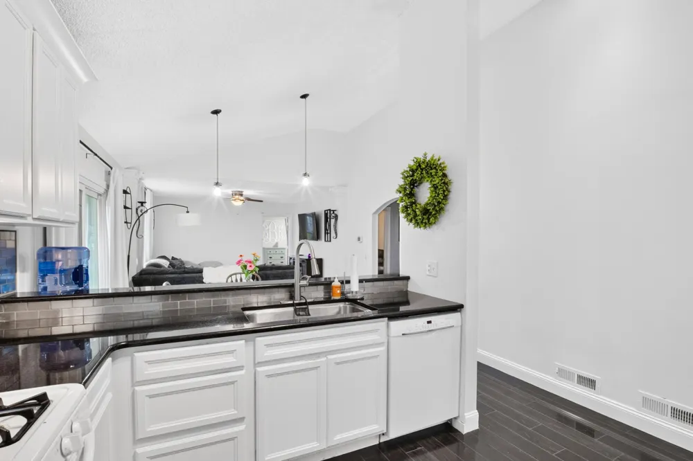 5919 Mount Vernon Avenue Portage, MI 49024