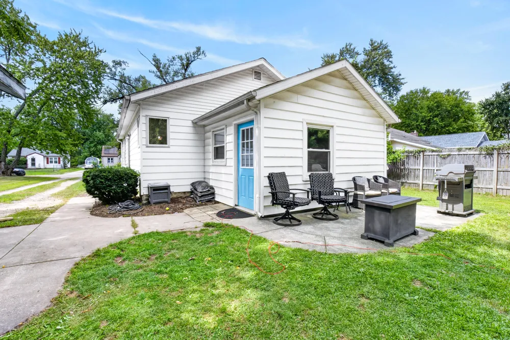 5919 Mount Vernon Avenue Portage, MI 49024