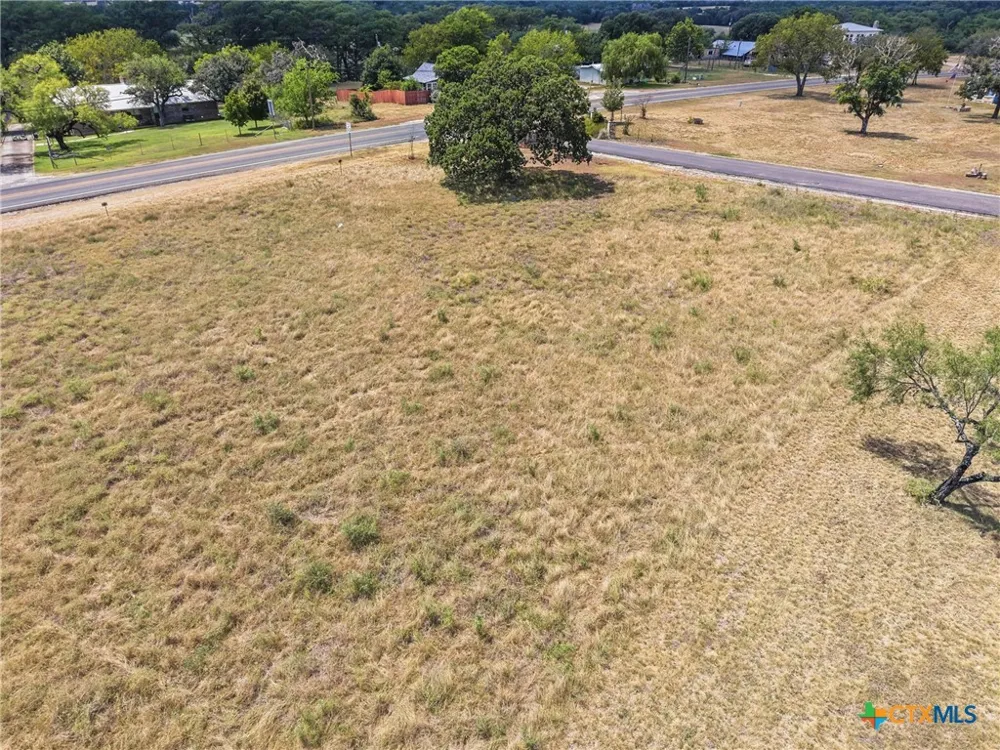 68 Orchard Park Boulevard Medina, TX 78005
