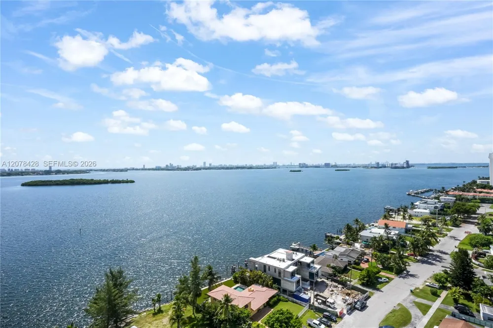 11113 Biscayne Blvd #1951 Miami, FL 33181