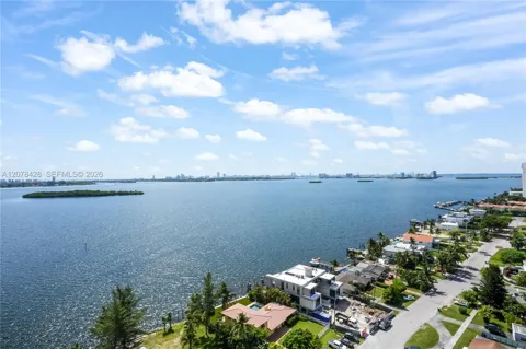 11113 Biscayne Blvd #1951