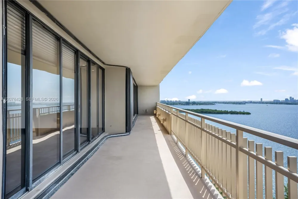 11113 Biscayne Blvd #1951 Miami, FL 33181