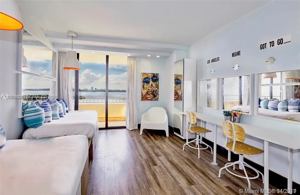 11113 Biscayne Blvd #1951 Miami, FL 33181