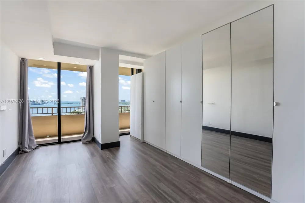 11113 Biscayne Blvd #1951 Miami, FL 33181