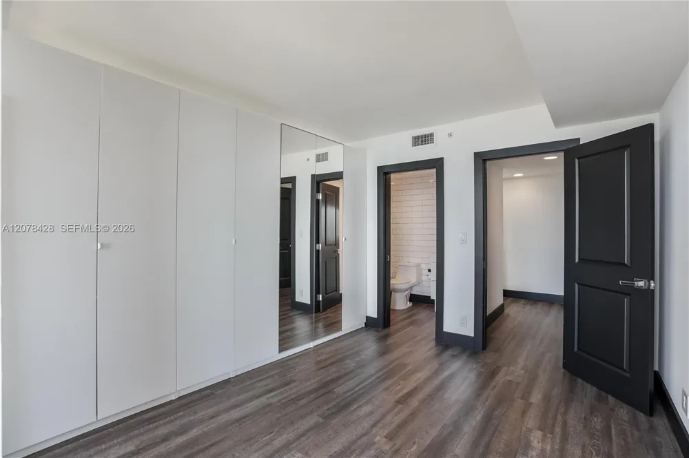 11113 Biscayne Blvd #1951 Miami, FL 33181