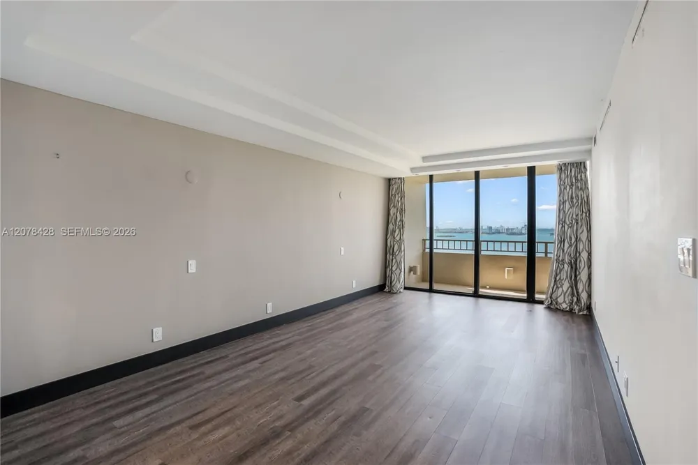 11113 Biscayne Blvd #1951 Miami, FL 33181