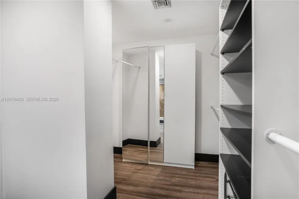 11113 Biscayne Blvd #1951 Miami, FL 33181