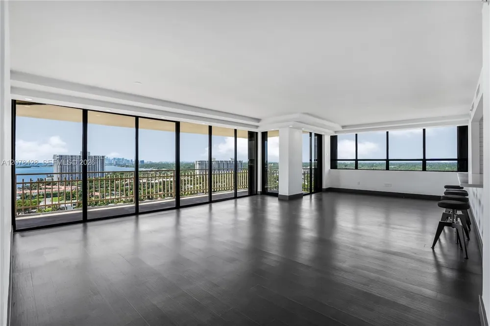 11113 Biscayne Blvd #1951 Miami, FL 33181