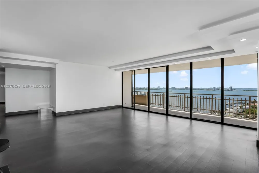 11113 Biscayne Blvd #1951 Miami, FL 33181