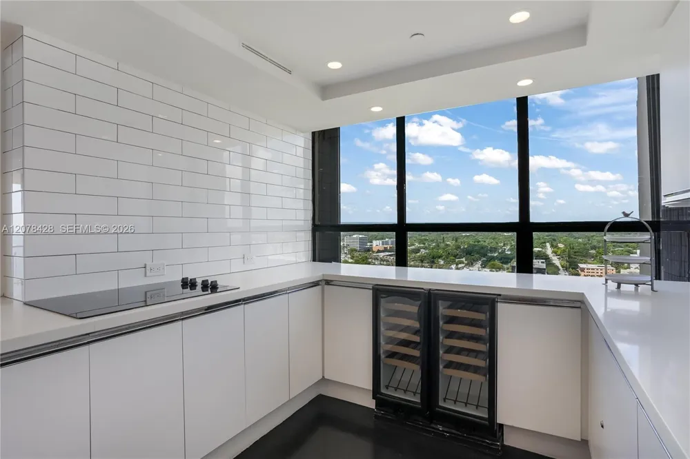 11113 Biscayne Blvd #1951 Miami, FL 33181