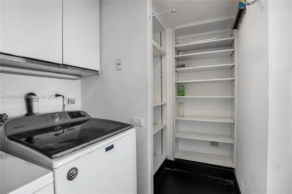 11113 Biscayne Blvd #1951 Miami, FL 33181