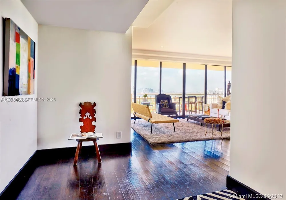 11113 Biscayne Blvd #1951 Miami, FL 33181