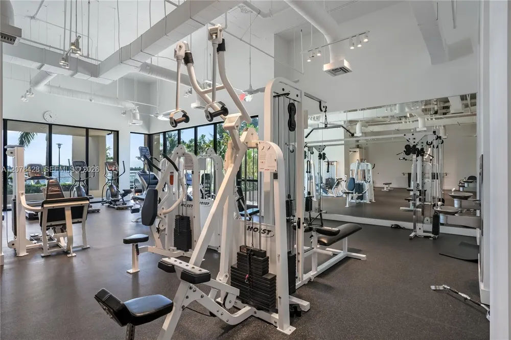 11113 Biscayne Blvd #1951 Miami, FL 33181