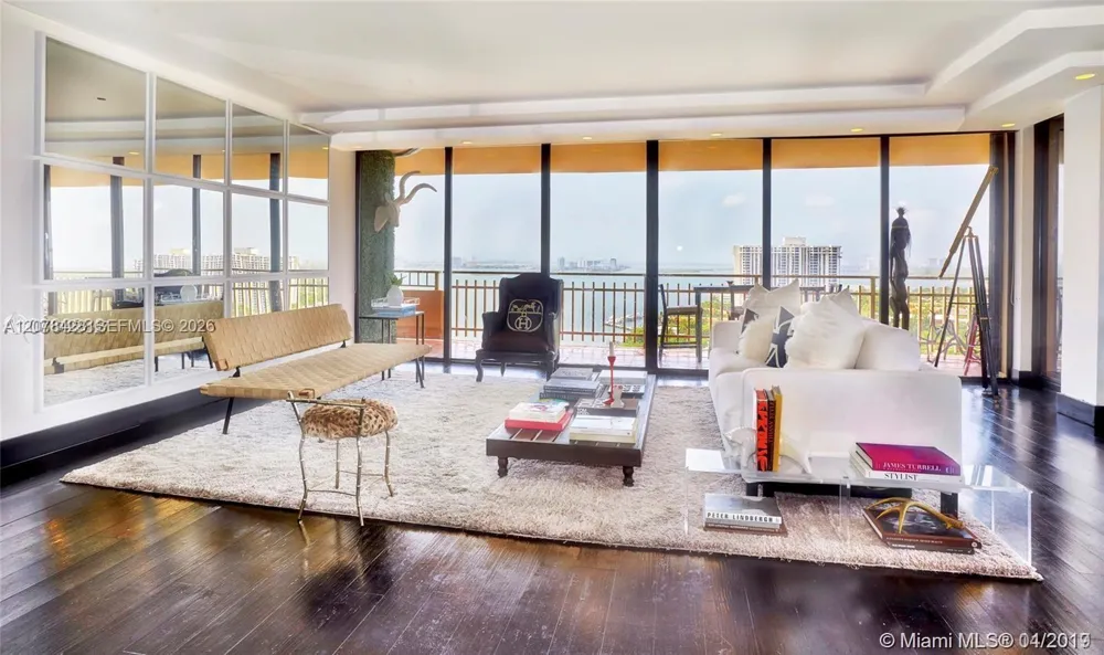 11113 Biscayne Blvd #1951 Miami, FL 33181