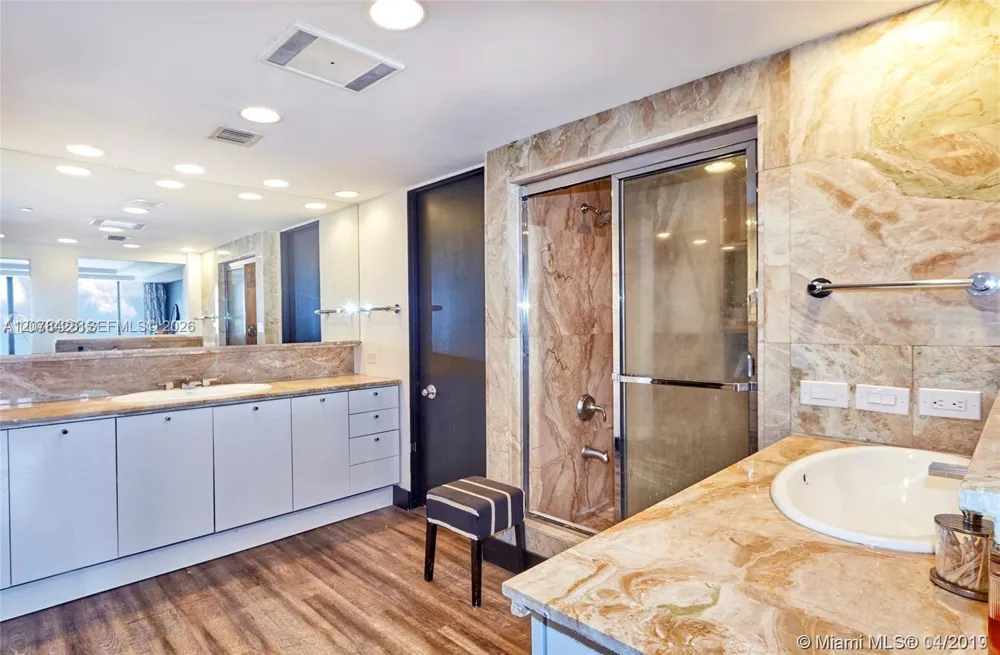 11113 Biscayne Blvd #1951 Miami, FL 33181