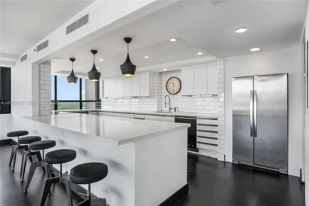 11113 Biscayne Blvd #1951 Miami, FL 33181