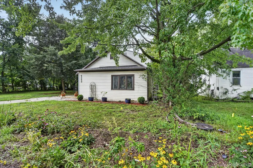 6089 Hardy Avenue Meridian Charter Township, MI 48823