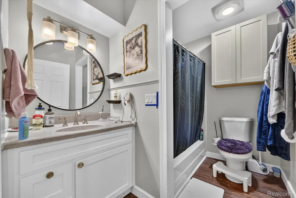 6089 Hardy Avenue Meridian Charter Township, MI 48823