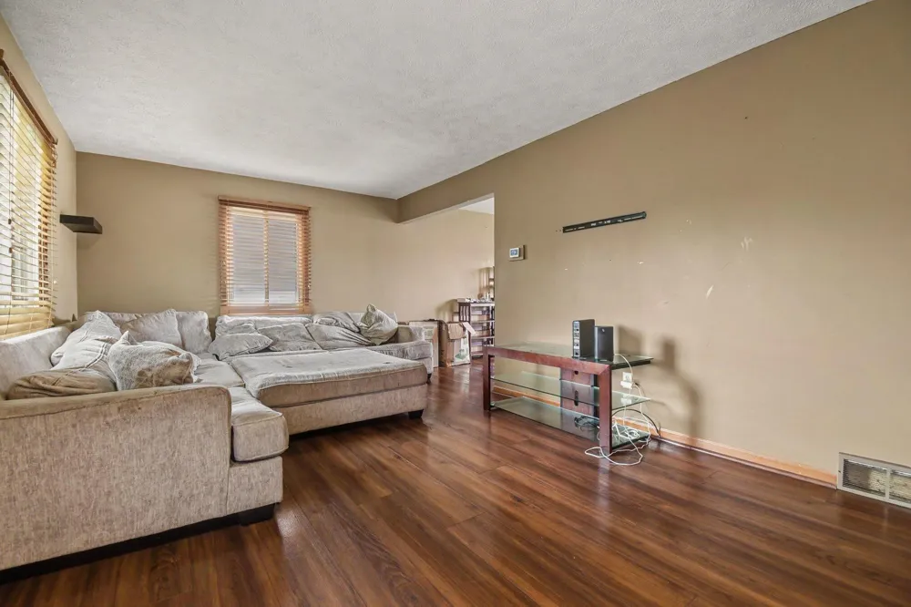 4911 Weatherstone Lane SE Kentwood City, MI 49508