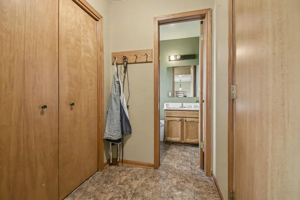 4911 Weatherstone Lane SE Kentwood City, MI 49508