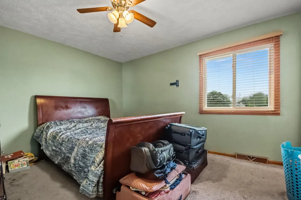 4911 Weatherstone Lane SE Kentwood City, MI 49508