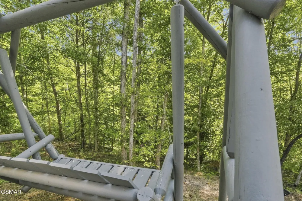 2453 Lower Rinehart Road Dandridge, TN 37725