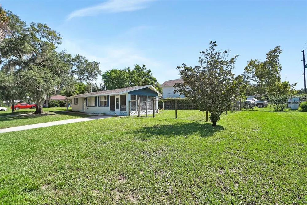 869 PRATT STREET Deland, FL 32720