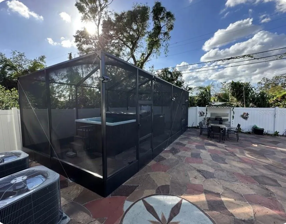 2828 22ND STREET St Petersburg, FL 33713