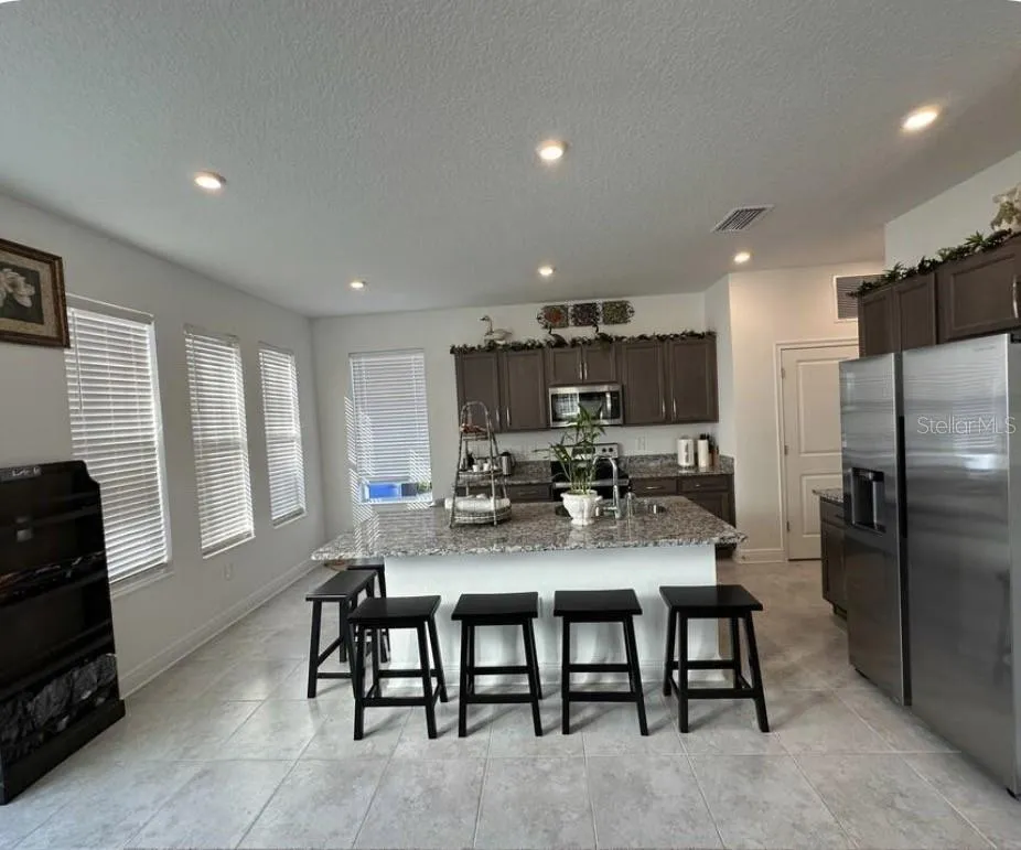 2828 22ND STREET St Petersburg, FL 33713