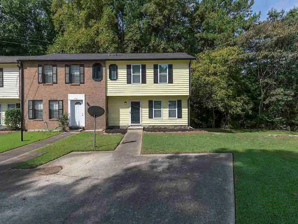 4040 Laurie Jo Drive Marietta, GA 30008
