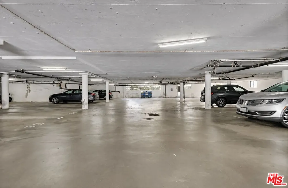 3640 Cardiff Avenue Los Angeles, CA 90034