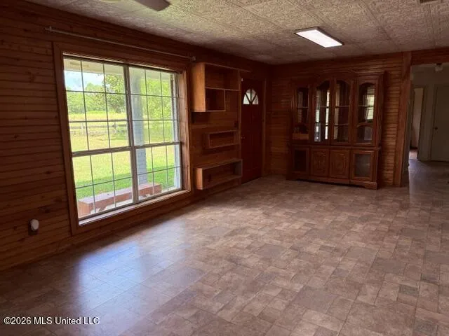 1680 Union Ridge Road Noxapater, MS 39346