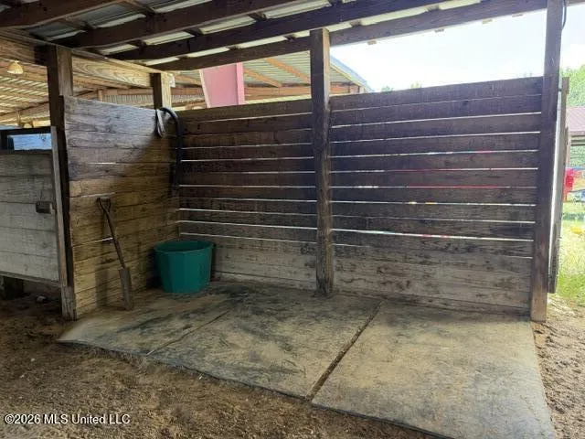 1680 Union Ridge Road Noxapater, MS 39346