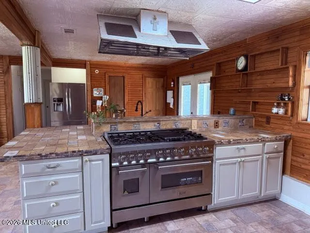 1680 Union Ridge Road Noxapater, MS 39346
