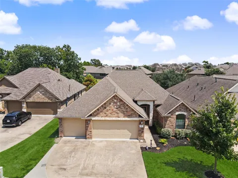 115 Racetrack Lane