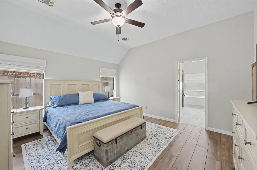 115 Racetrack Lane Montgomery, TX 77356